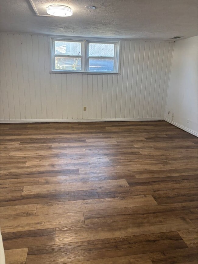 Photo - 856 N 300 W