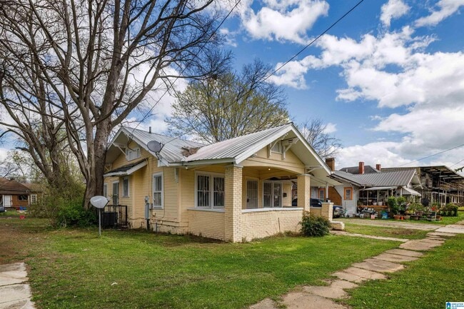 Photo - 129 68th St N