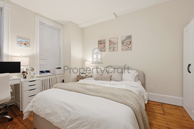 Photo - 16 Union Pk St Unit 2