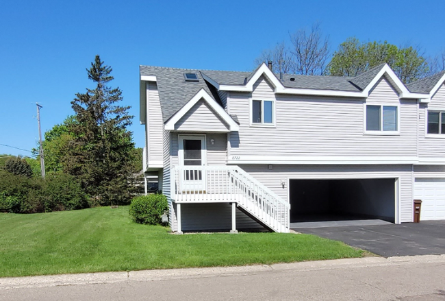 Photo - 8722 Glasgow Ln Townhome