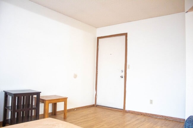 Photo - 907 W Oregon