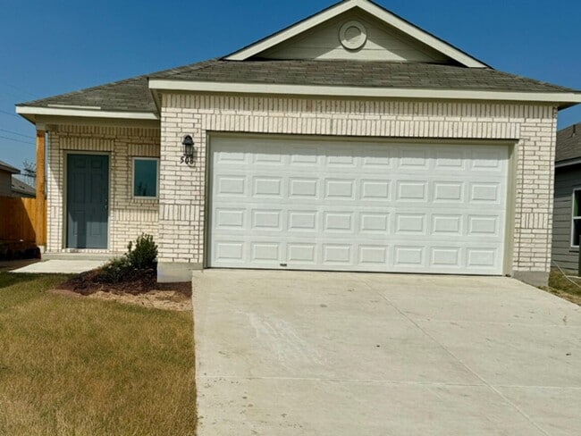 Building Photo - Brand New Single-Story NBTX Home!