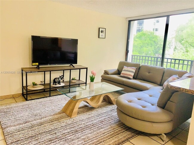 Building Photo - 17021 N Bay Rd Unit 318