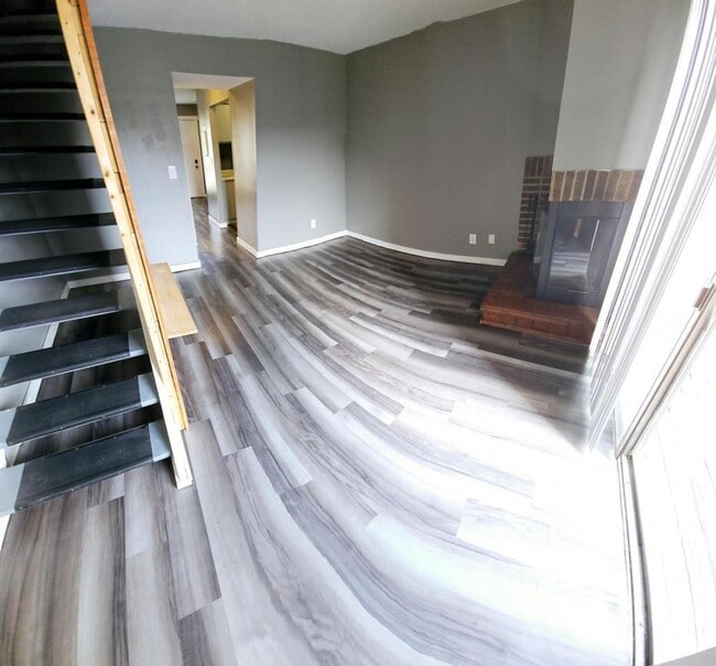 Photo - 647 Villa Rd