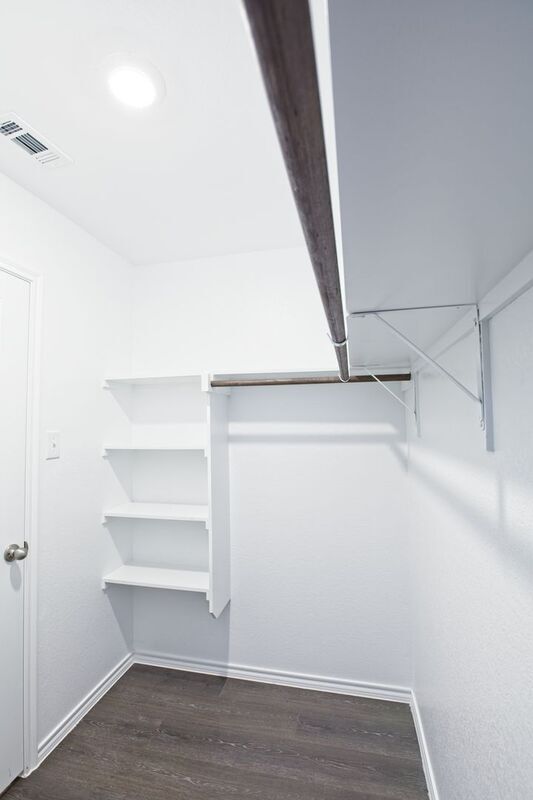 Photo - 1111 Emerald Gate Dr