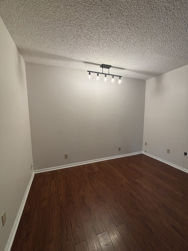 Photo - 315 Sidney Martin Rd