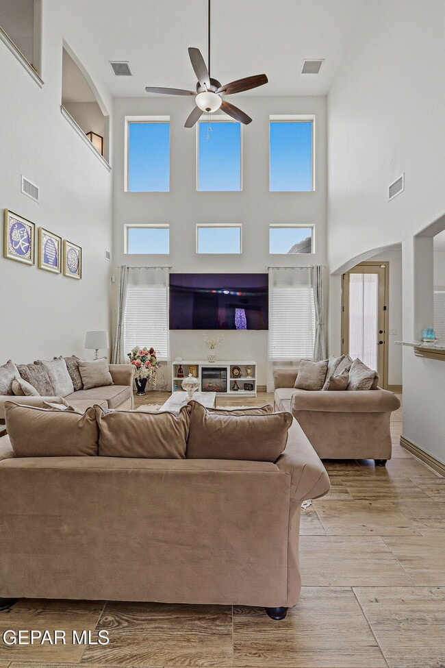 Photo - 12081 Silver Crown