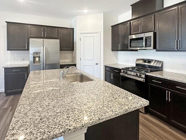 Photo - 252 Marelli Dr