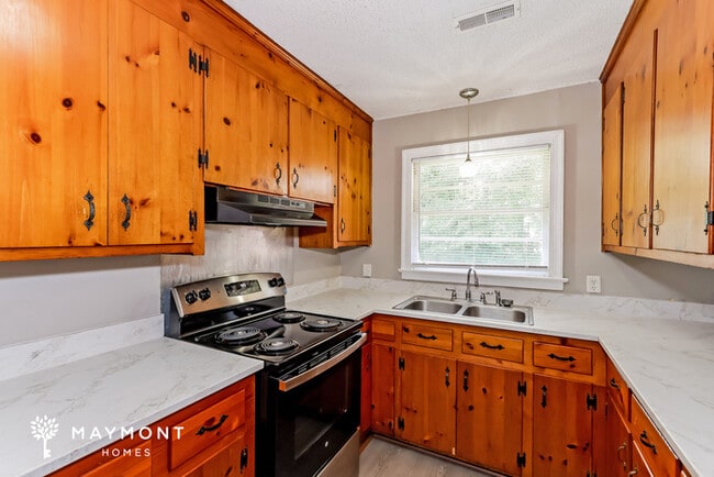 Photo - 7031 N Kenwood Dr