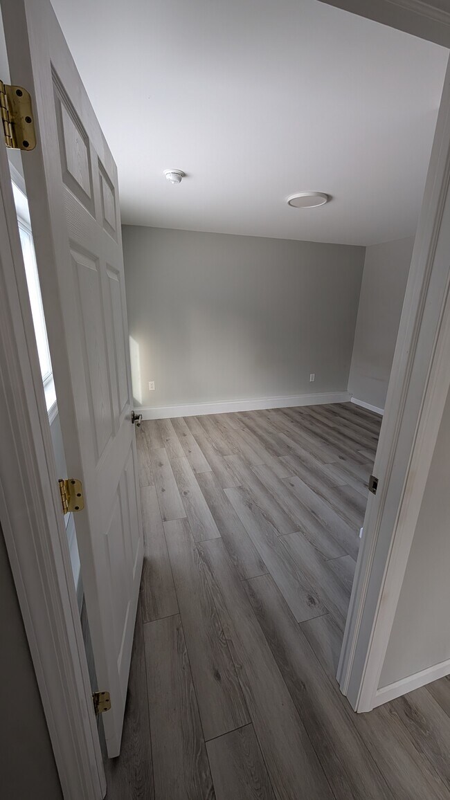 Photo - 3665 Essex Rd Unidad 102