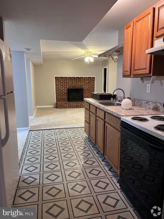 Building Photo - 39760 Hiawatha Cir Rental