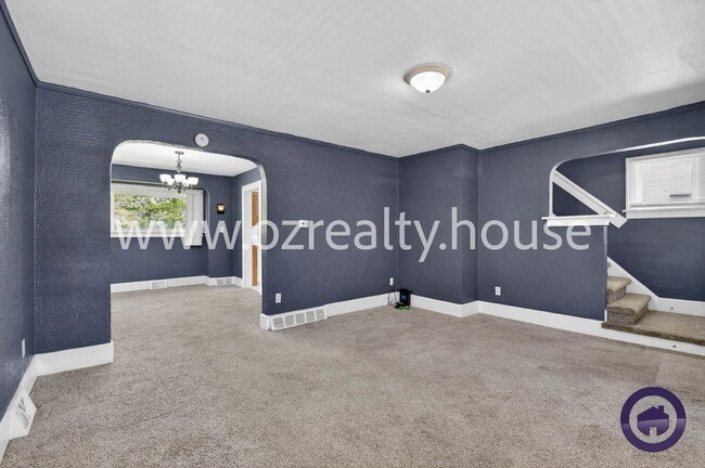 Photo - 2040 Berkshire Pl