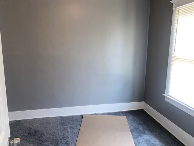 Photo - ELMHURST 3777 Unit 3779