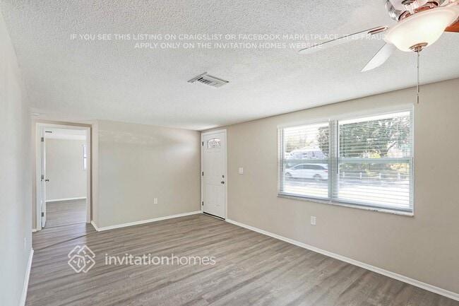 Photo - 7935 Fox Hollow Dr