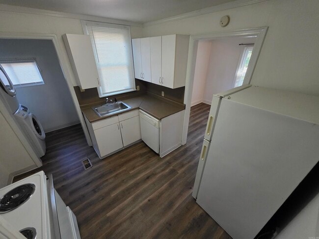 Photo - 402 S Valentine St
