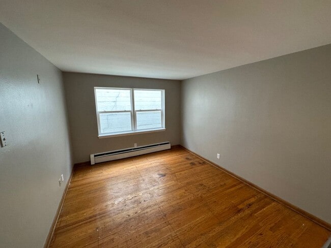 7708 W National Ave 16 unit