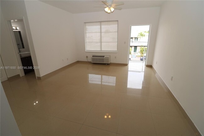 Photo - 540 74th St Unit 10