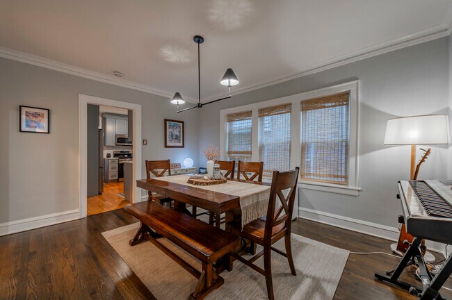 Photo - 1318 Dewey Ave Unit 2