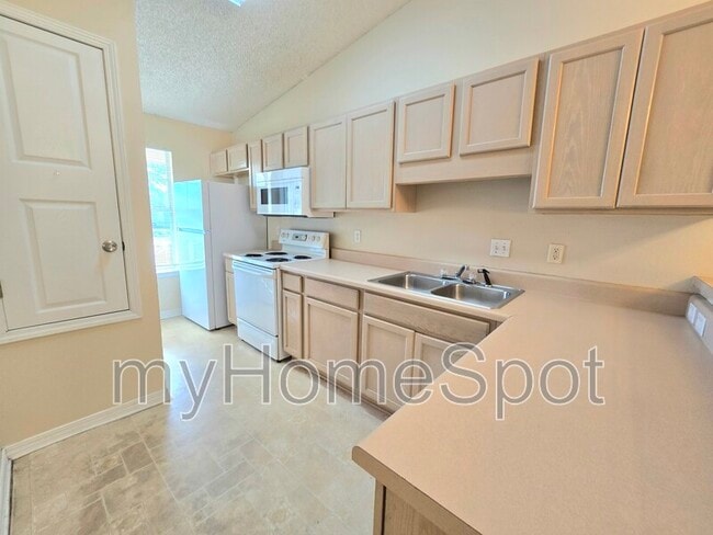 Photo - 9580 Cobblebrook Dr