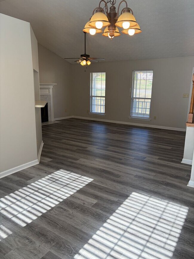 Photo - Tri level home