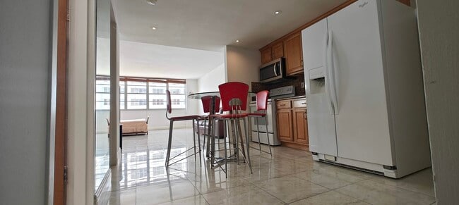 Photo - 801 Brickell Bay Dr