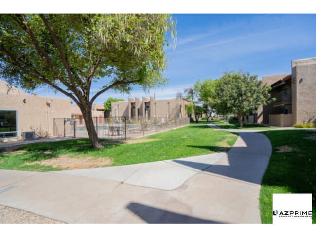 Photo - Settle Into this Beautifully Refreshed 2/1 Phoenix Condo in the Desirable Arcadia Area.