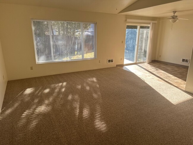 Photo - Quiet Eastside 3 Bdrm House, 2 Bath, All appliances in Kitchen, Attached Garage, Fenced Yard