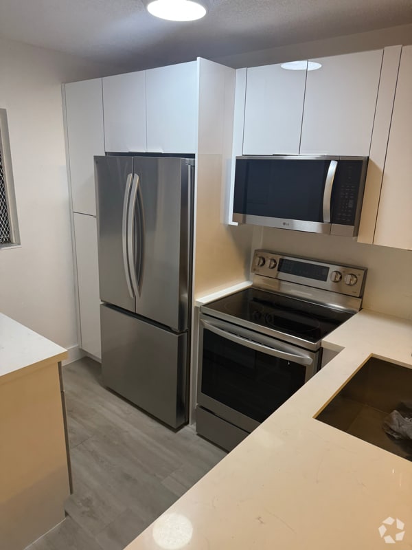 Building Photo - 6866 NW 173rd Dr Rental