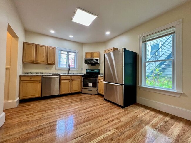 Photo - 22 Anita Ter Unit 1