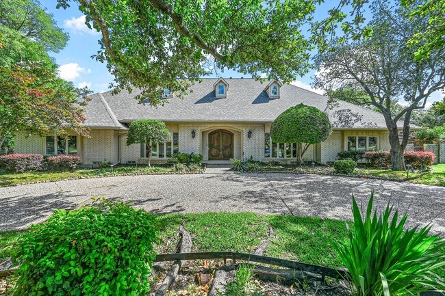 Stunning Ranch Style 5 bedroom Home- lease... - Stunning Ranch Style 5 bedroom Home- lease...