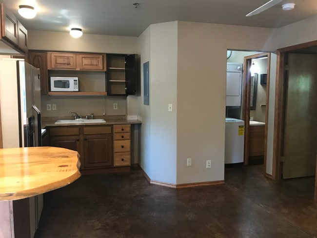 Photo - 617 S Sherwood St