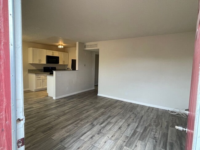 Photo - Available Now! Unit 3062 Edith
