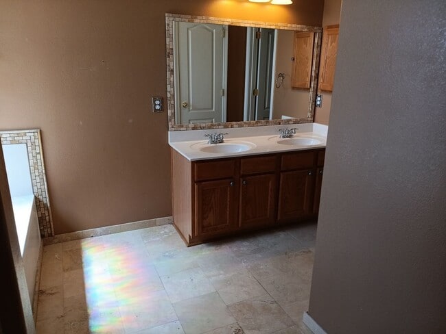 Photo - Charming 3-bedroom, 2-bathroom house! Showings Available Now!