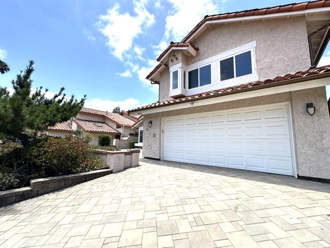 $1,000 OFF FIRST MONTH'S RENT! 4BR/3BA Hou... - $1,000 OFF FIRST MONTH'S RENT! 4BR/3BA Hou... House