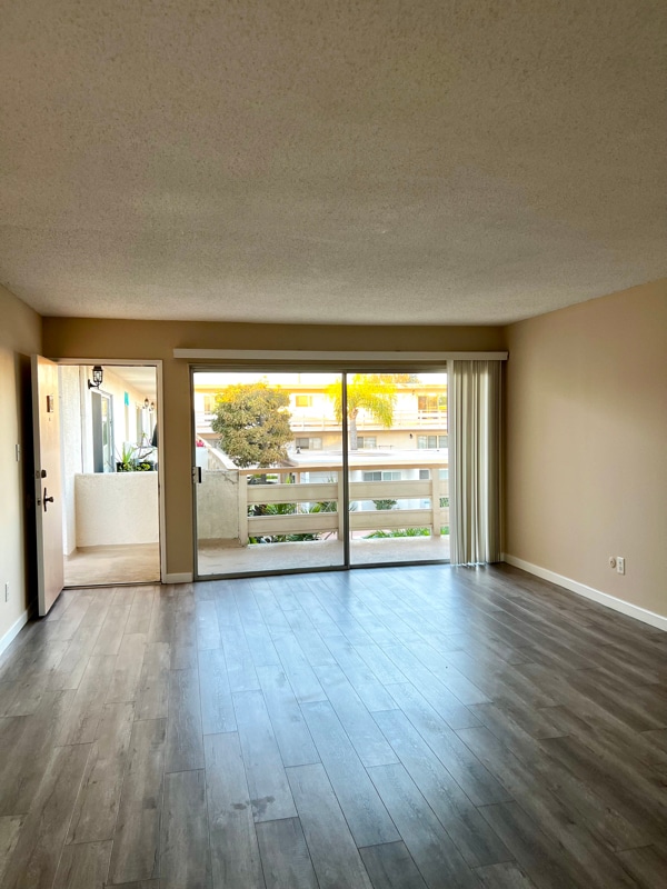 Building Photo - 2435 W 227th St Unit A