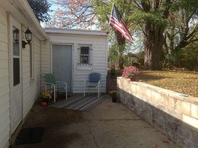 Photo - 422 E Franklin St