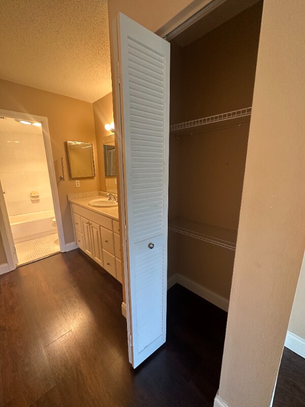 Photo - 5961 N Falls Cir Dr Unit 309