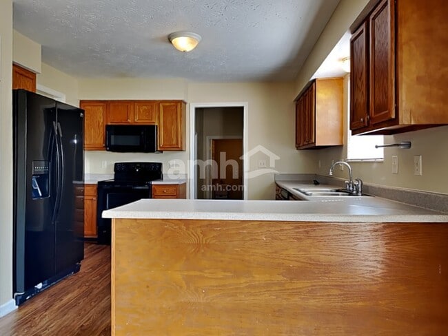 Photo - 7011 Medford Ct