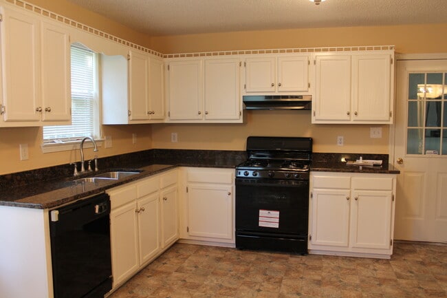 Photo - Awesome 3 Bed, 2.5 Bath Home!