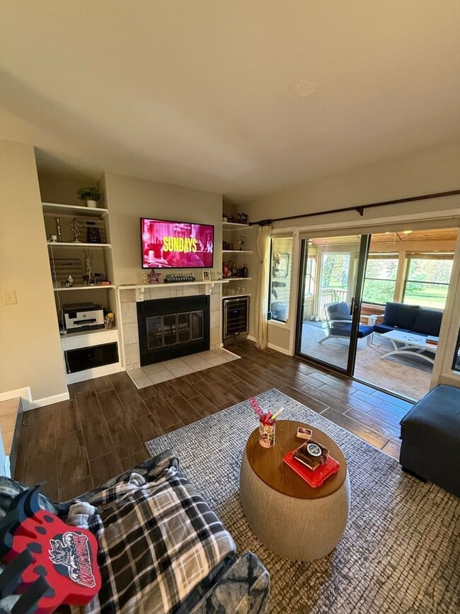 Photo - Farmington Woods Professional Townhouse Condo