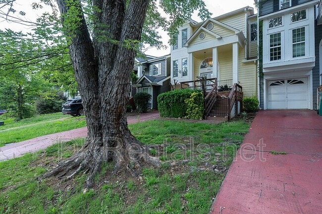 Photo - 2200 Goodwood Blvd SE