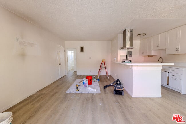 Building Photo - 1426 Orange Grove Ave Unit 8