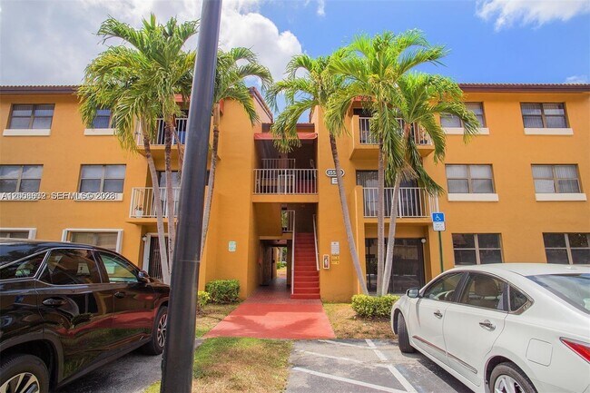 Building Photo - 15550 SW 80th St Unit E-102
