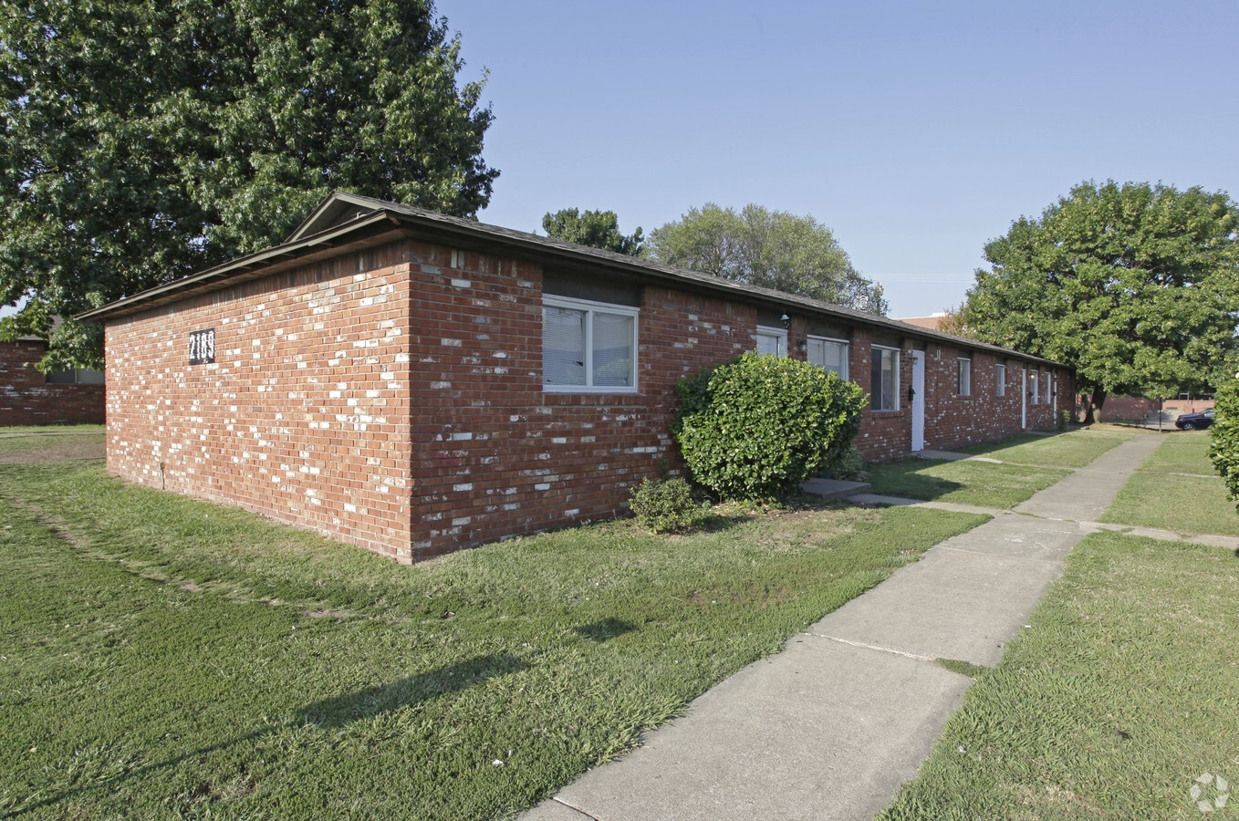 Photo - Hamilton Apartments