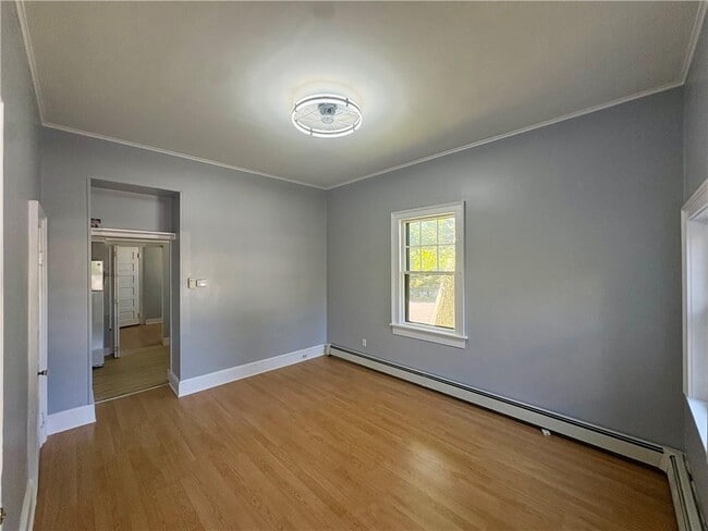 Photo - 438 Wolcott Ave Unit 4
