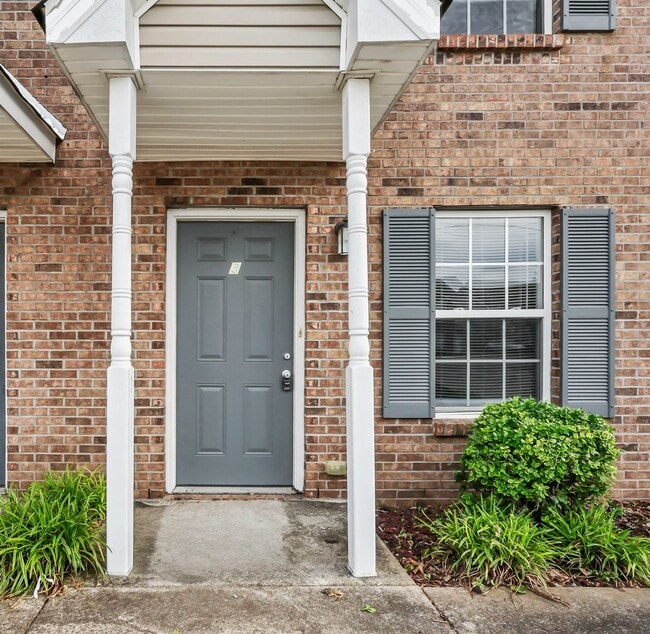Building Photo - 784 Cherrybark Ln Unit 3