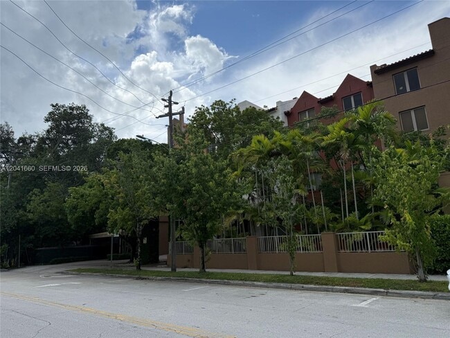 Photo - 2630 SW 28th St Unit 34
