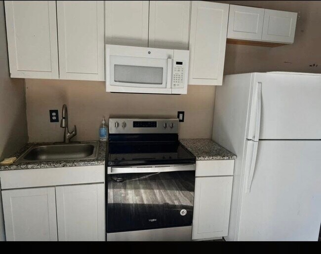 Photo - 624 Washington St Unit 8