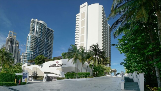 Building Photo - 17375 Collins Ave Unit 2304 Rental