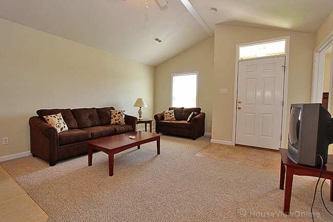 Photo - Spacious 2 bedroom
